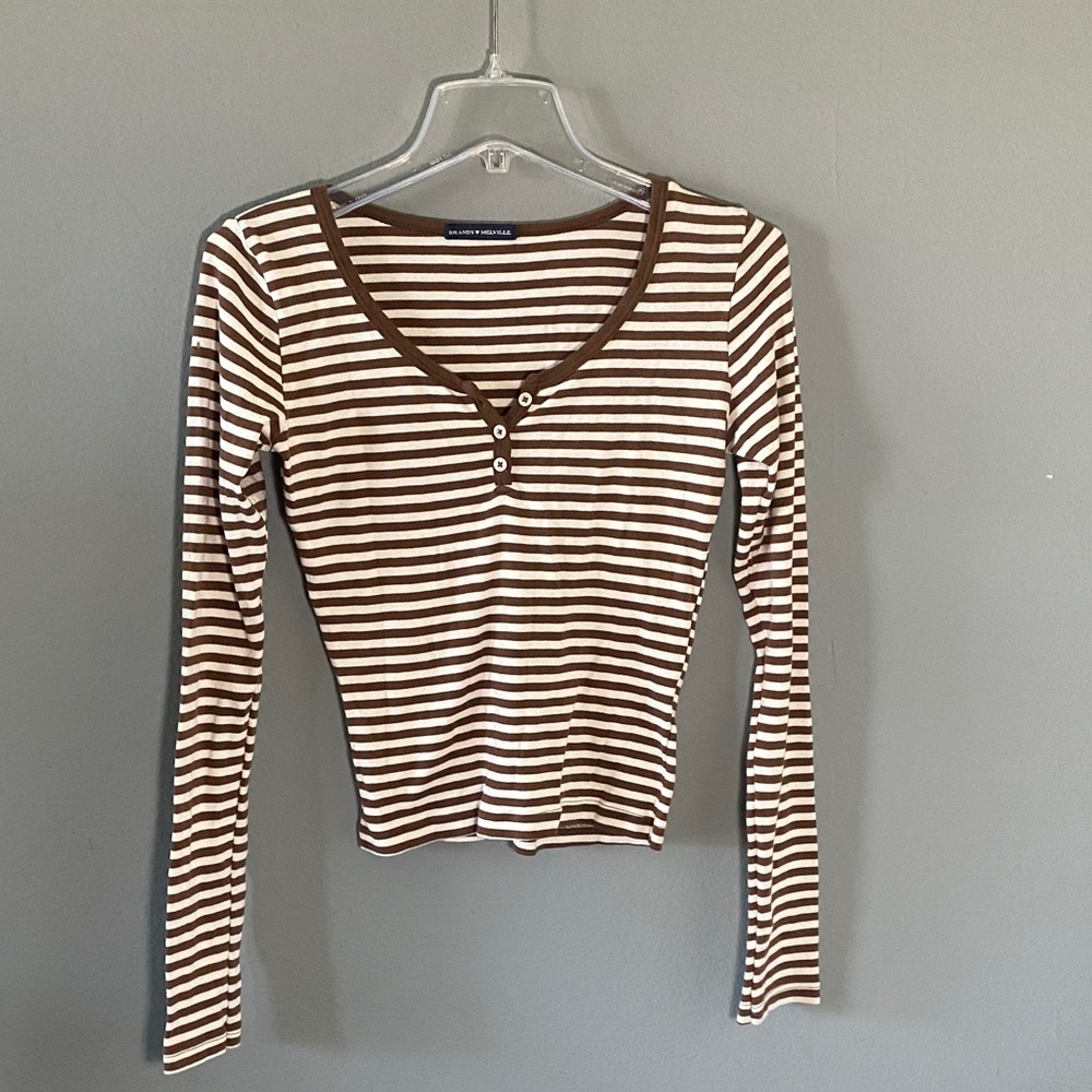 Brandy Melville Brown and Beige Striped Long-Sleeve Henley 100%Cotton